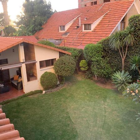Apartamento Con Jardin Cochabamba Exteriör bild
