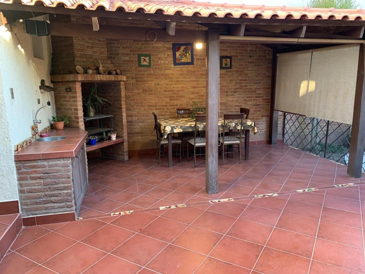 Apartamento Con Jardin Cochabamba Exteriör bild