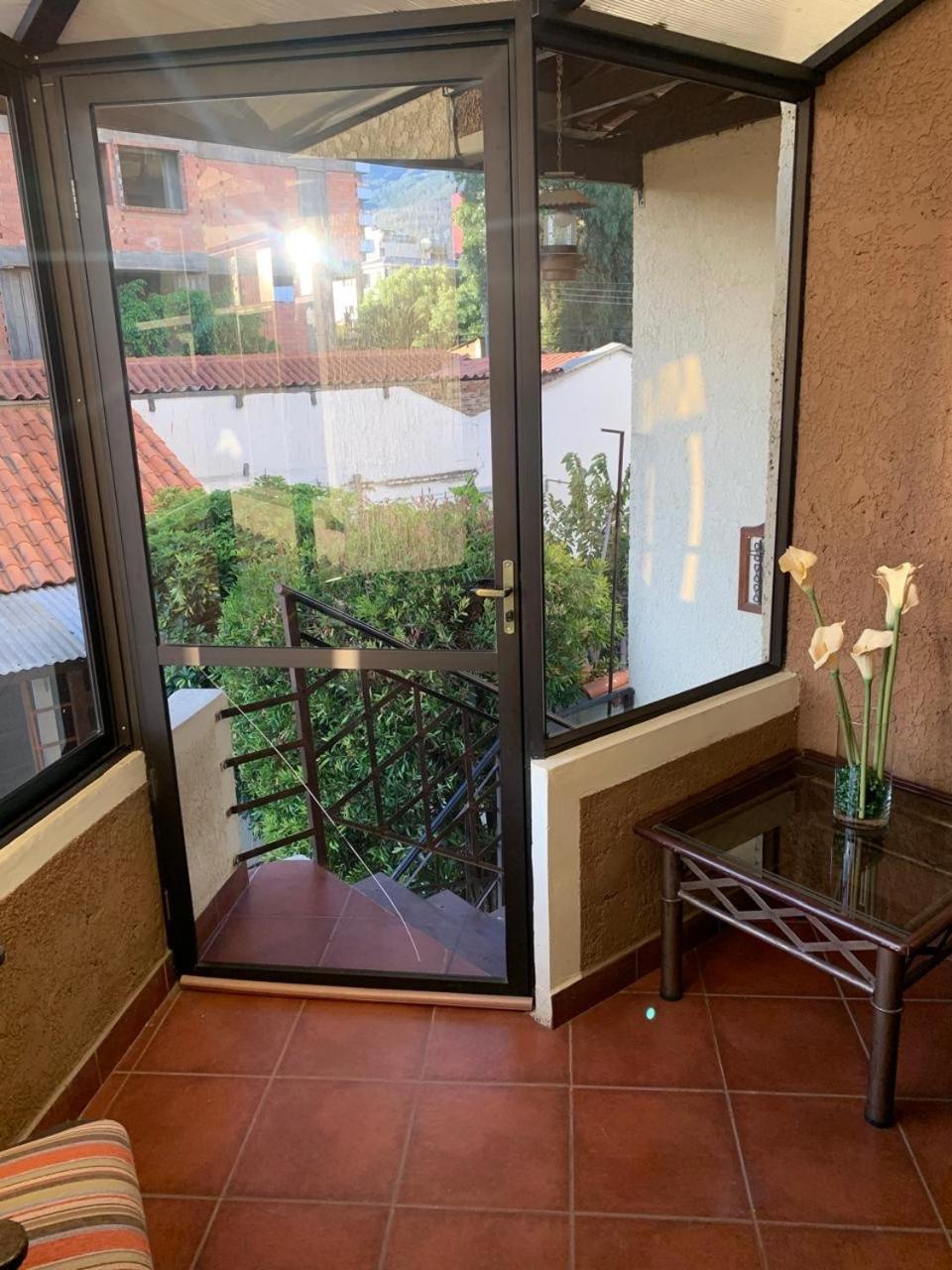 Apartamento Con Jardin Cochabamba Exteriör bild